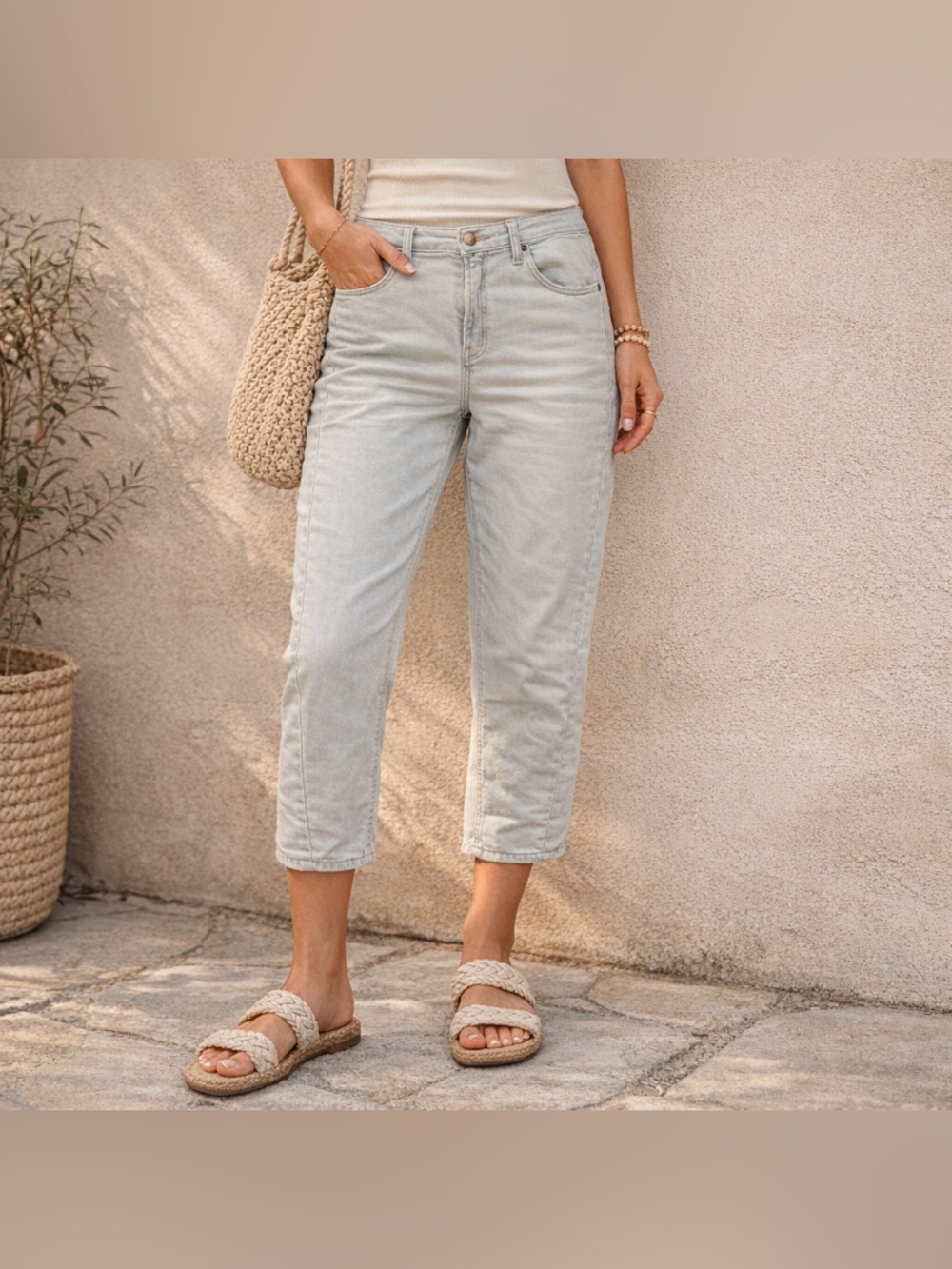 Old Navy Light Wash Cropped Jeans Size 14 Stretch Denim Stained